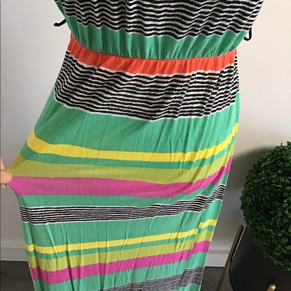 Colorful Stripped Summer Dress - Picture 4 of 6